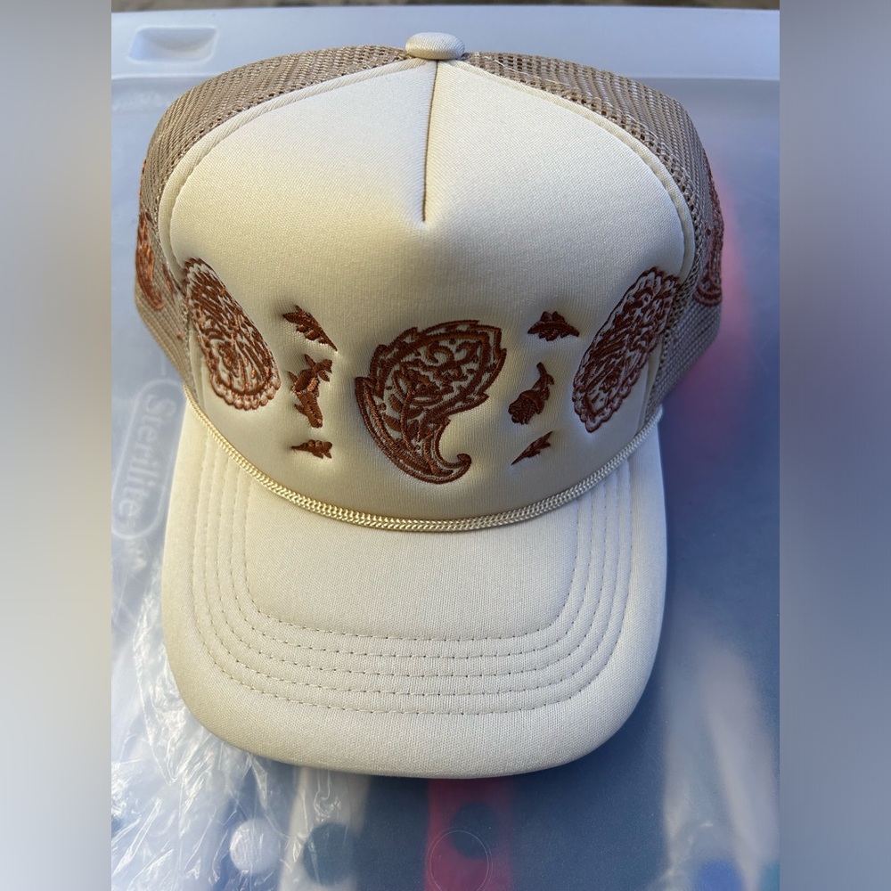 Bricks and wood trucker hat